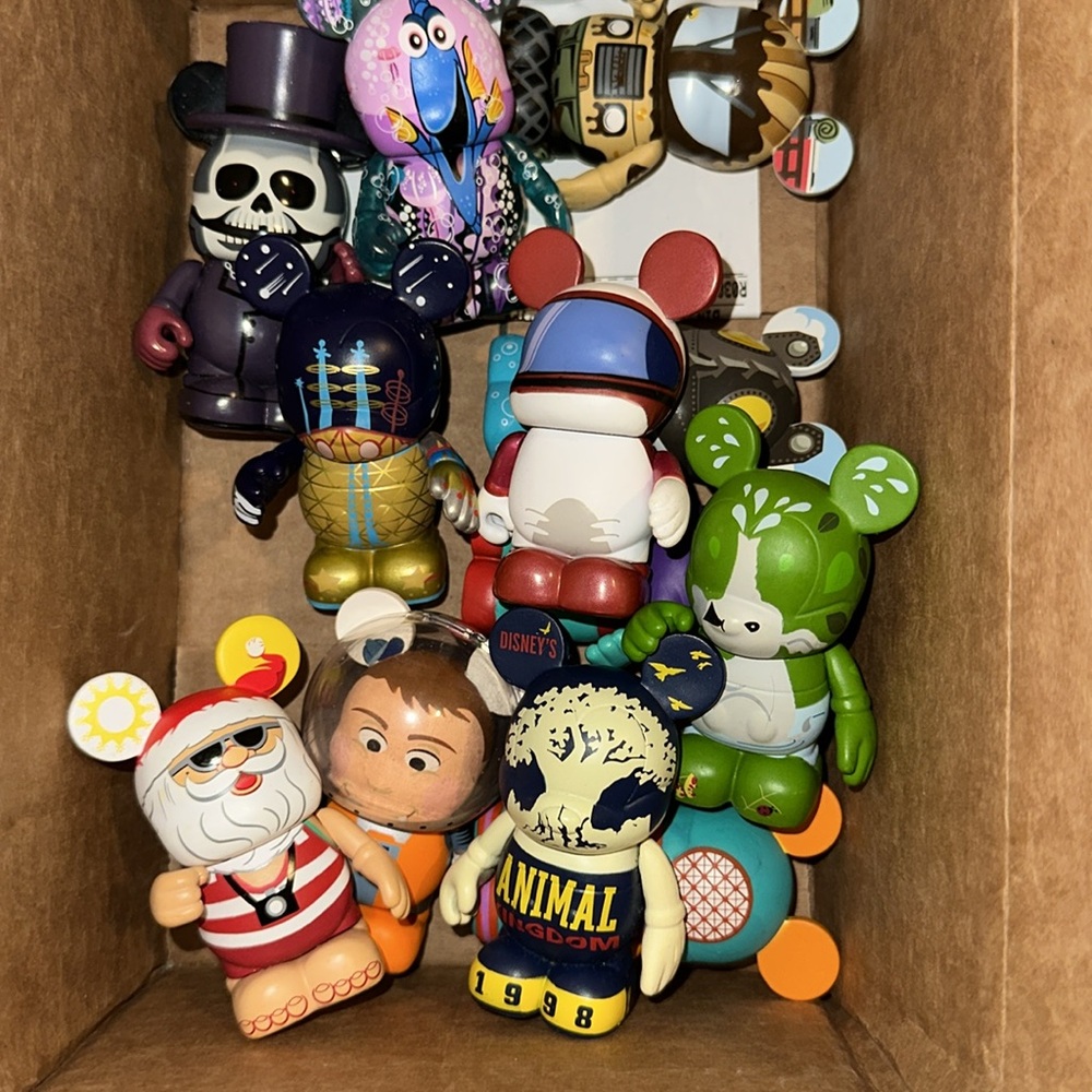 DISNEY VINYLMATION PARK SERIES + MORE HUGE LOT—AUTHENTIC